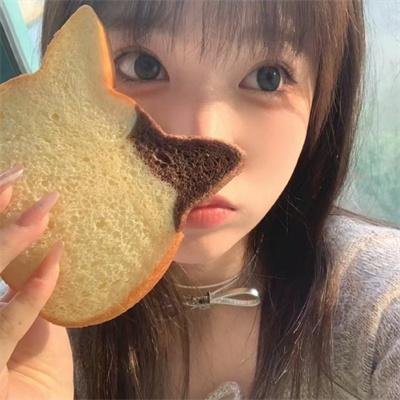 隐世狼女第一季 海报